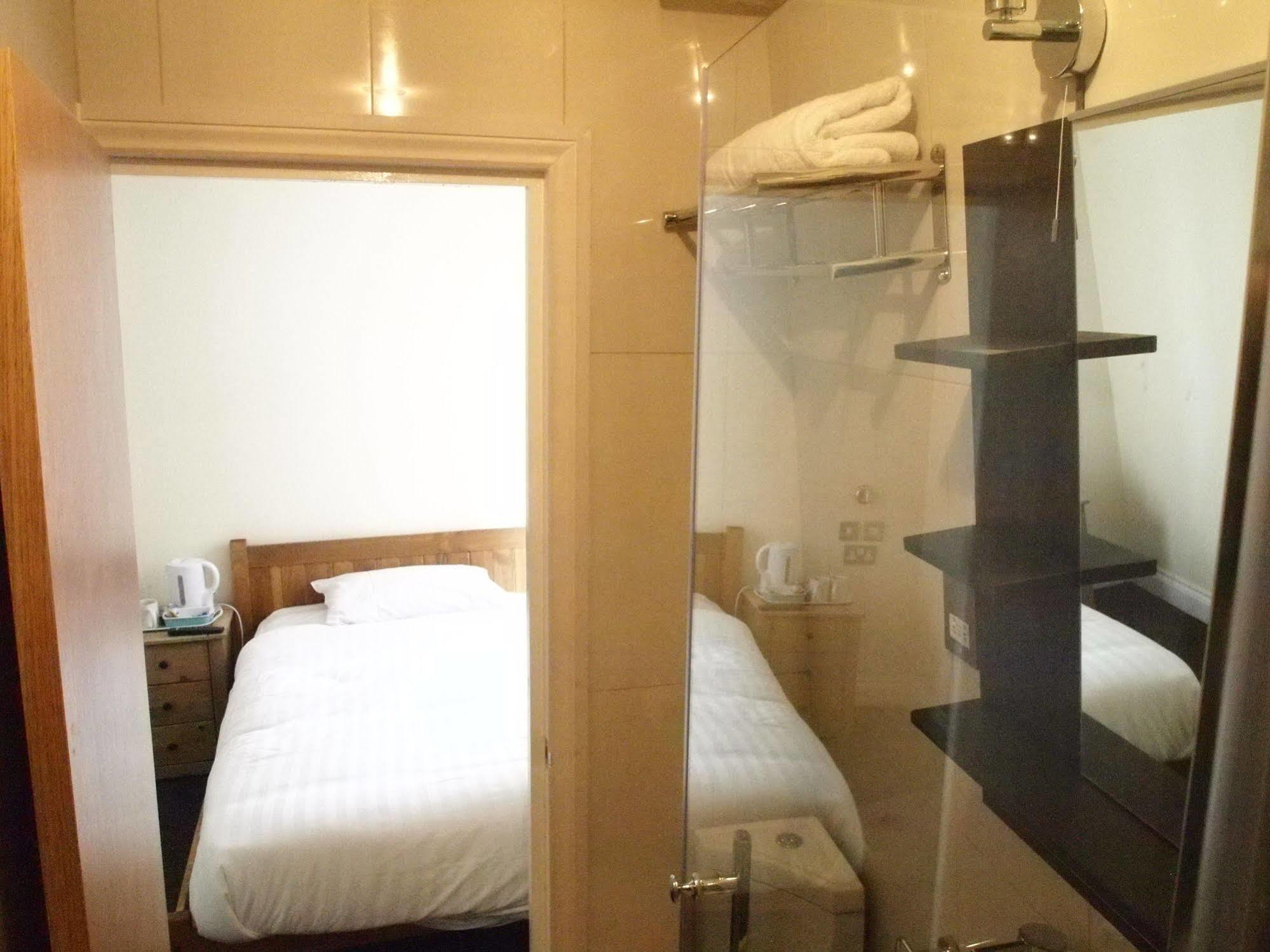Earls Court Garden Hotel London Eksteriør billede
